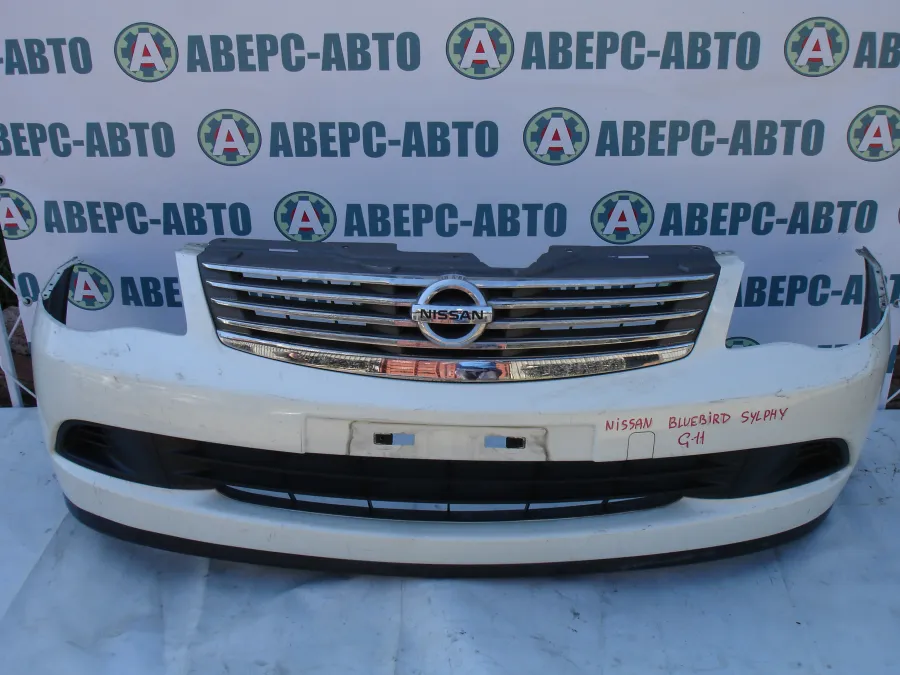 Бампер передний Nissan Bluebird Sylphy G11 белый