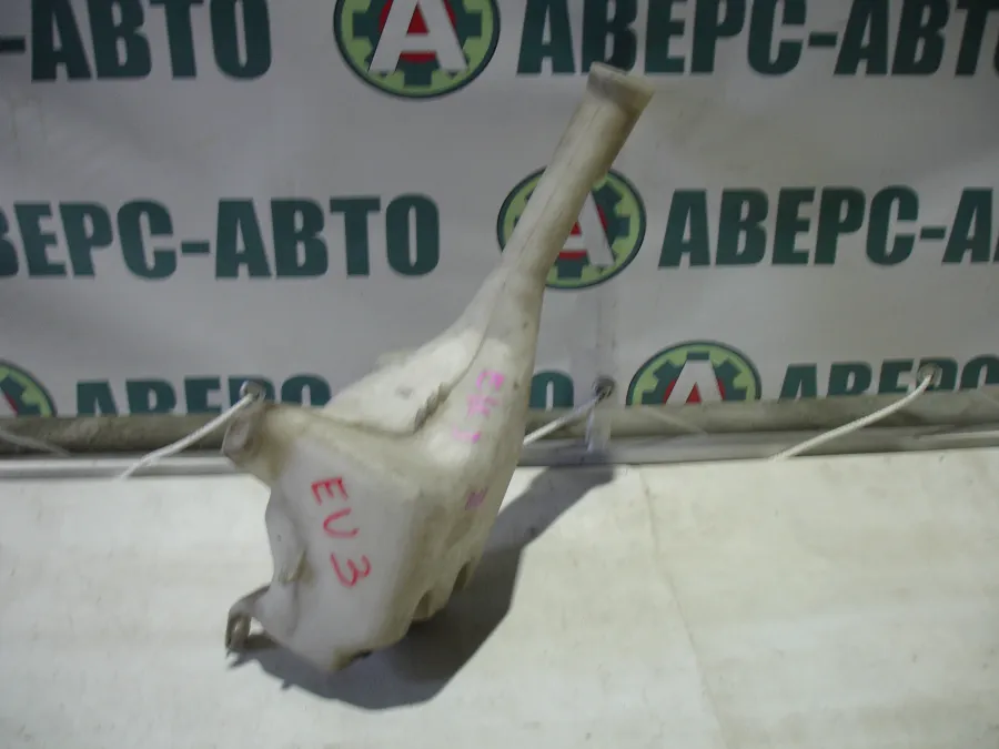 Бачок омывателя Honda Civic EU3