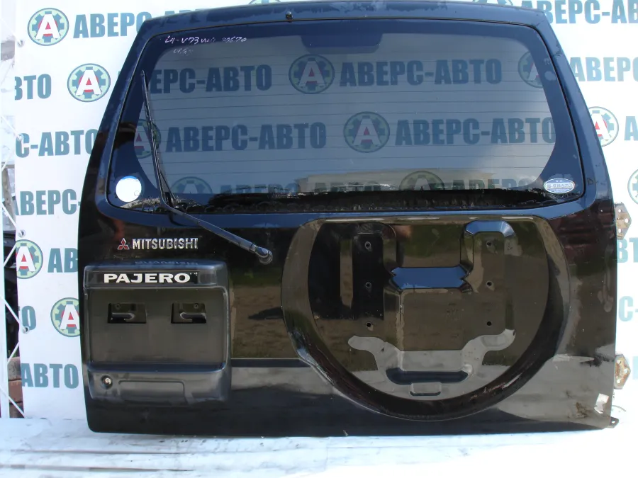Дверь багажника Mitsubishi Pajero V63W черная