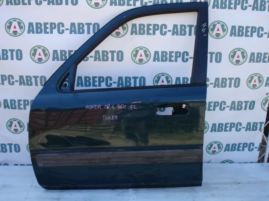 Дверь боковая левая передняя Honda CR-V RD1 черная