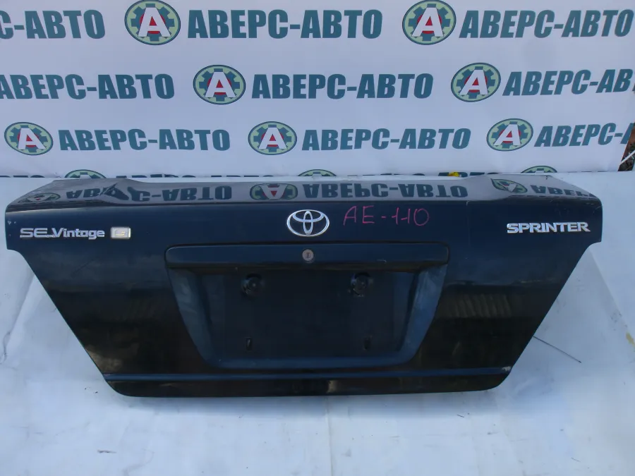 Крышка багажника Toyota Sprinter AE110 черная