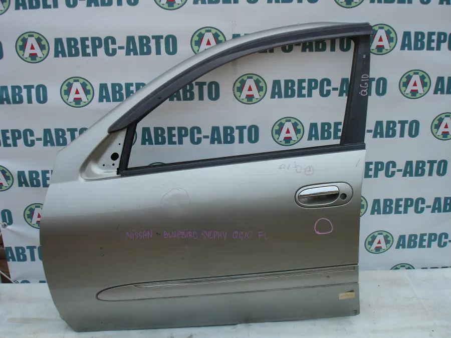 Дверь боковая левая передняя Nissan Bluebird Sylphy QG10 металлик