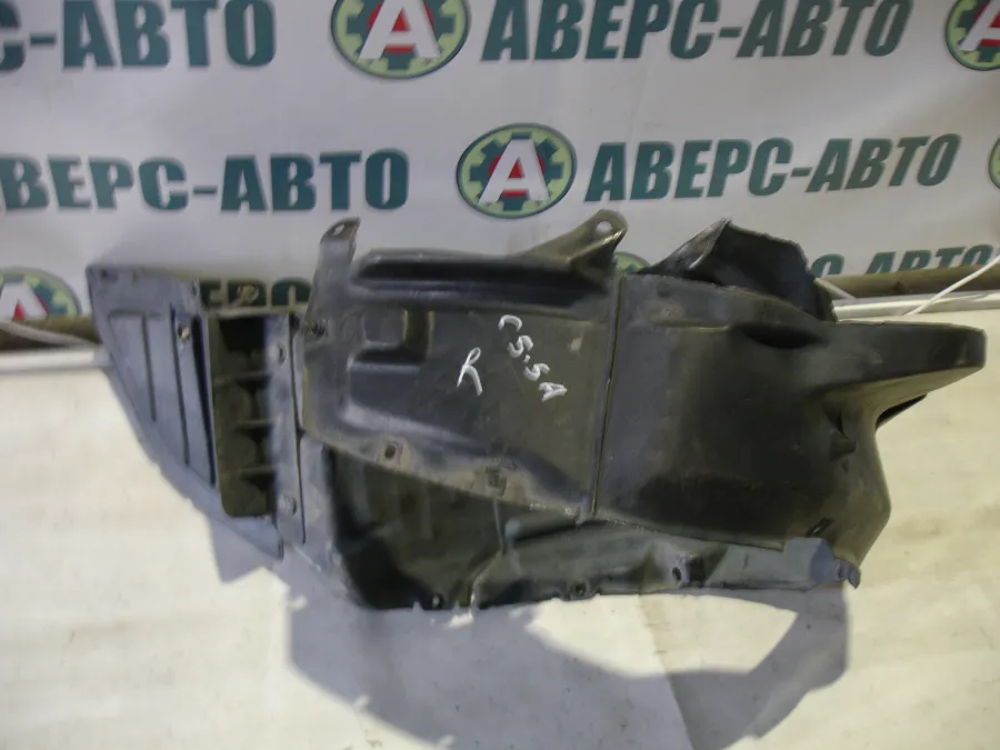 Подкрылок правый Mitsubishi Lancer CS5A