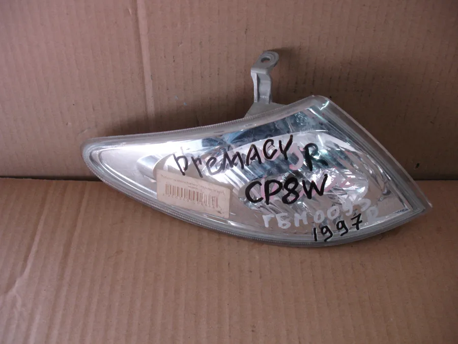 Габарит правый передний Mazda Premacy CP8W