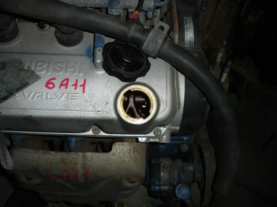 Двигатель Mitsubishi Galant E53A 6A11