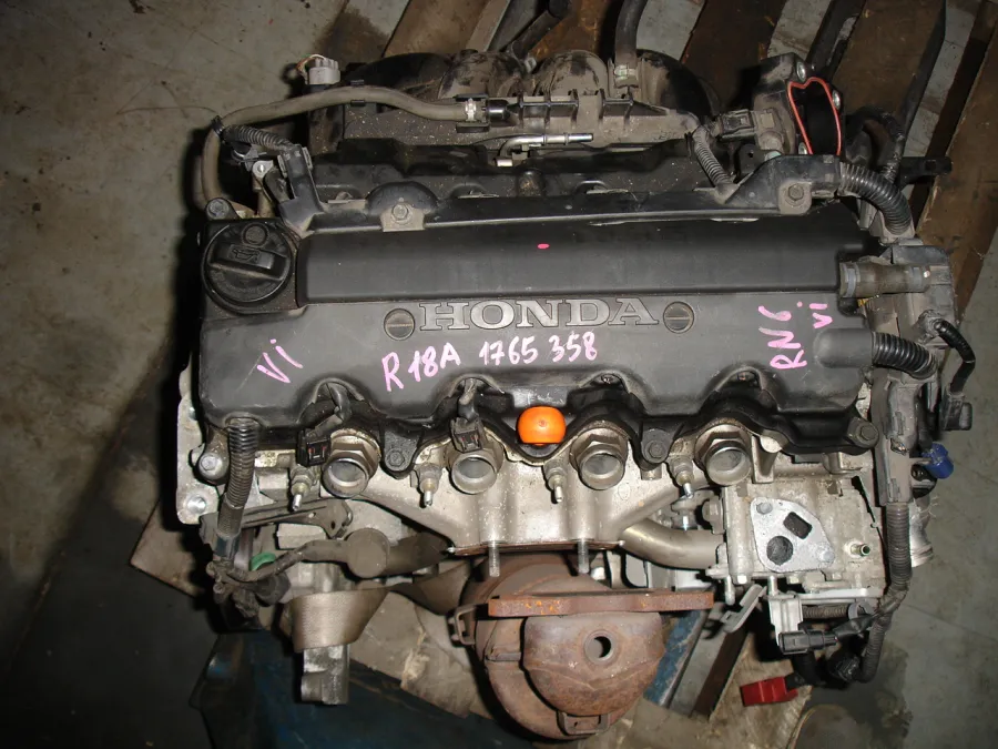 Двигатель Honda Stream RN6 R18A