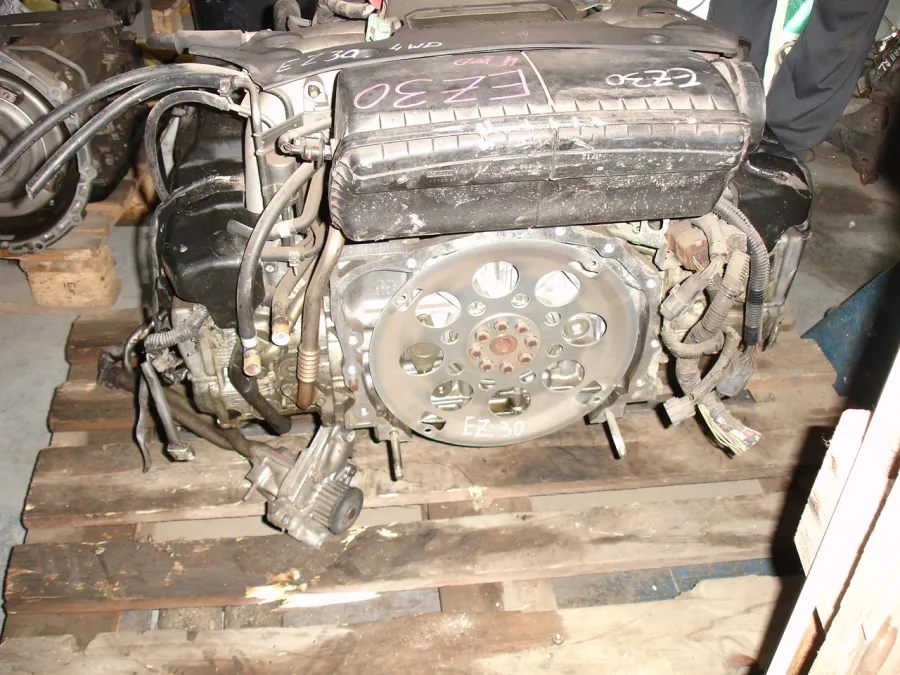 Двигатель Subaru Legacy EZ30