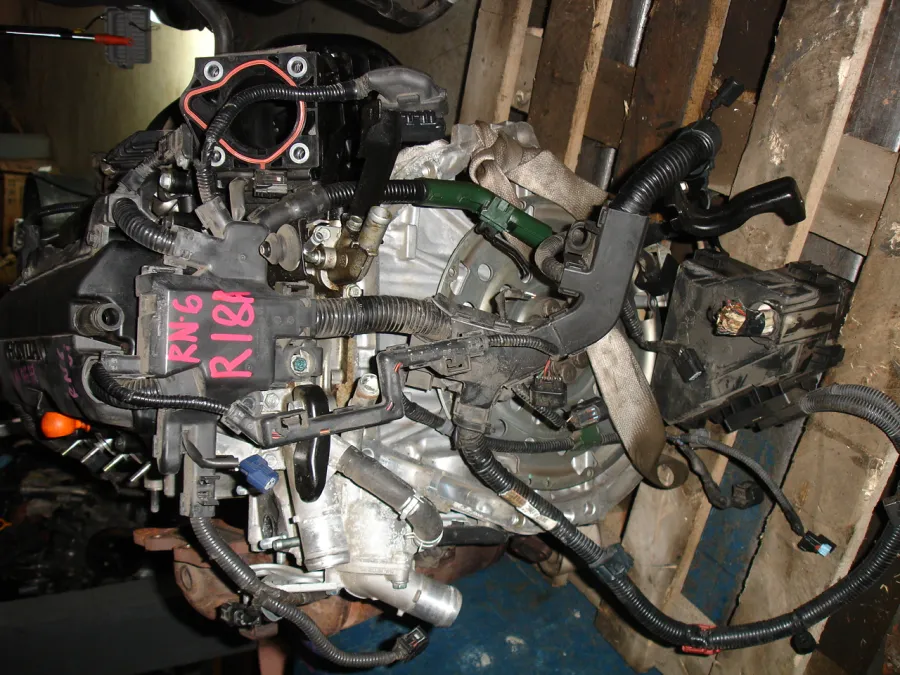 Двигатель Honda Stream RN6 R18A