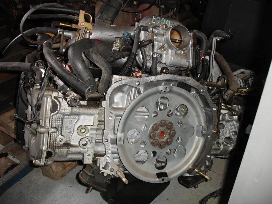 Двигатель Subaru Legacy BL5 EJ20