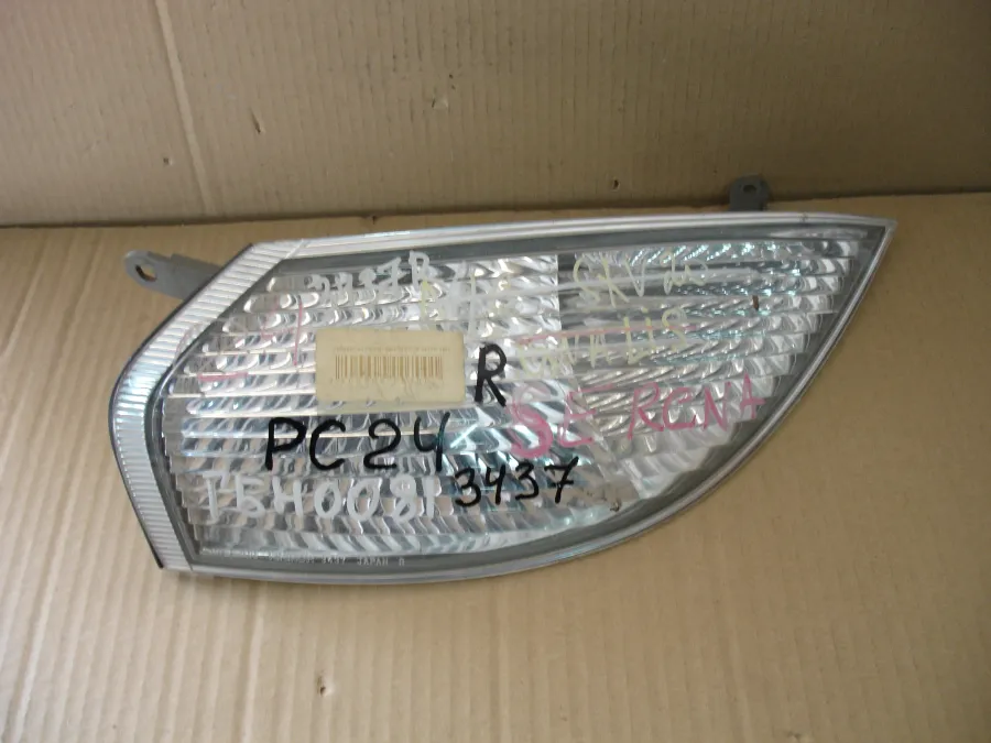 Габарит правый передний Nissan Serena PC24