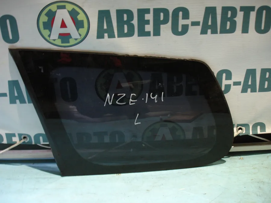 Стекло кузова боковое (не опускное) (Слева / Цвет зеленый) Toyota Corolla Fielder (E140)