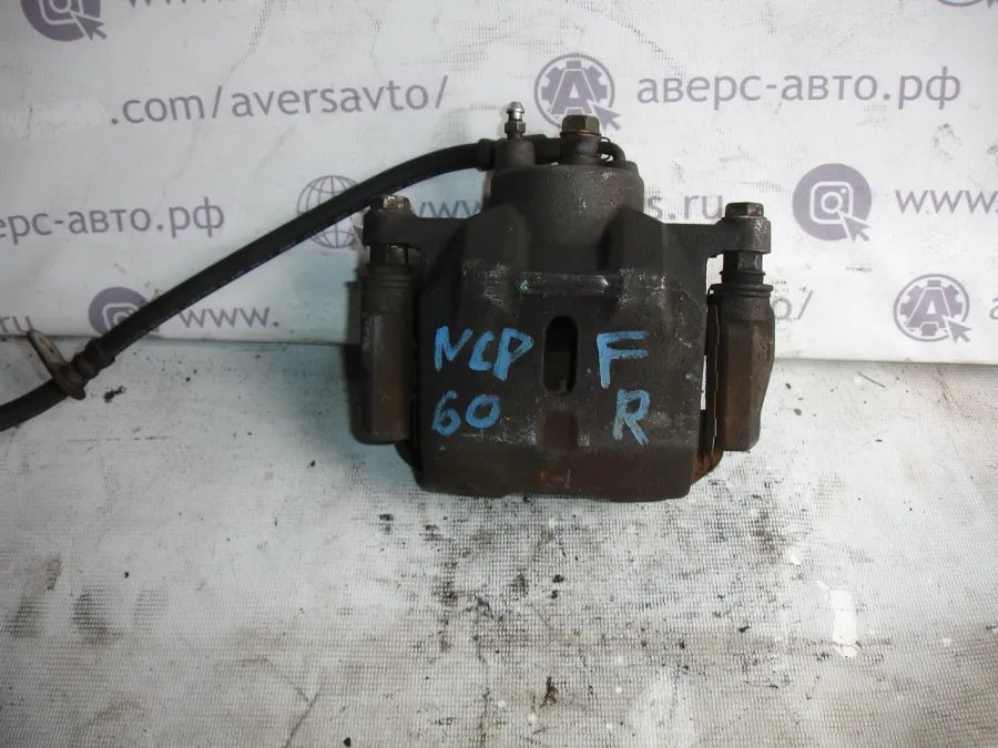 Суппорт Передний правый Toyota IST NCP60